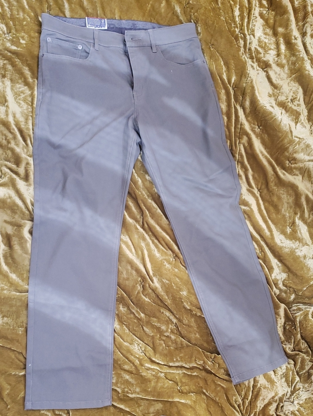 Izod Men's Straight Jeans in Light Gray